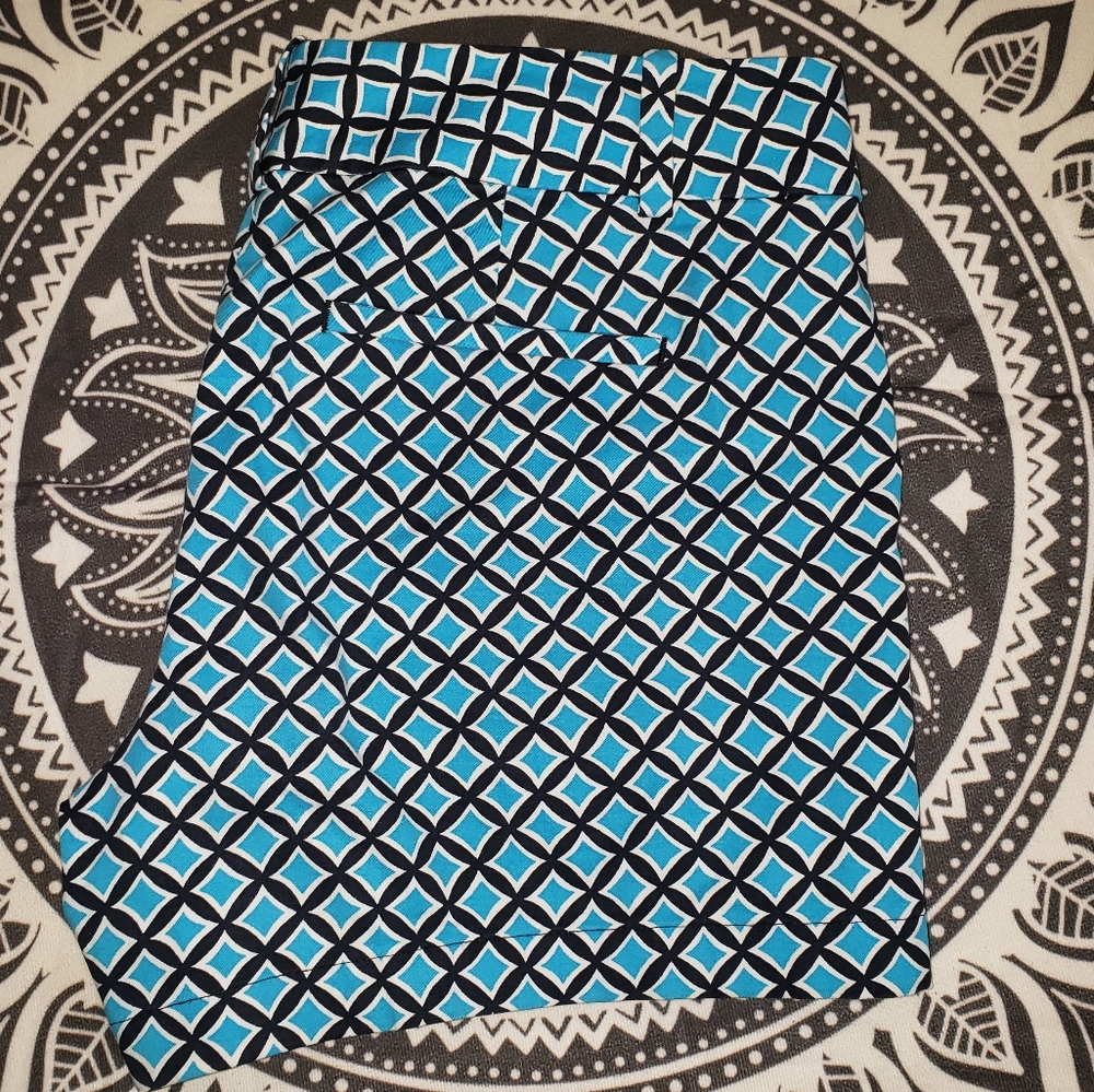 Ann Taylor high rise city shorts size 8 - Picture 2 of 8
